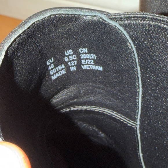 Stuart Weitzman Norah Lug Sole Ankle Boots Black Size 9.5 - Picture 5 of 13